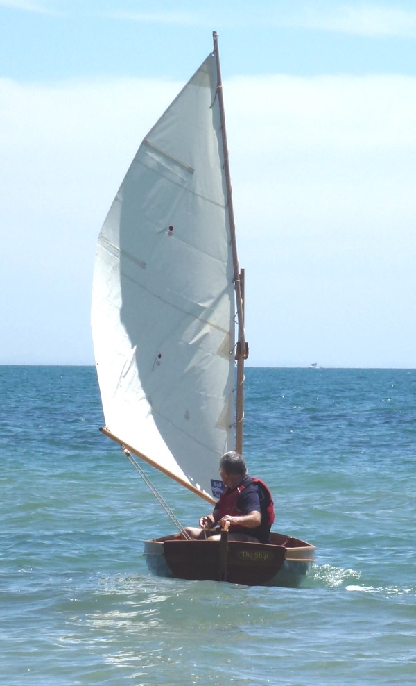 Under sail - Foster 10 Sailing Dinghy